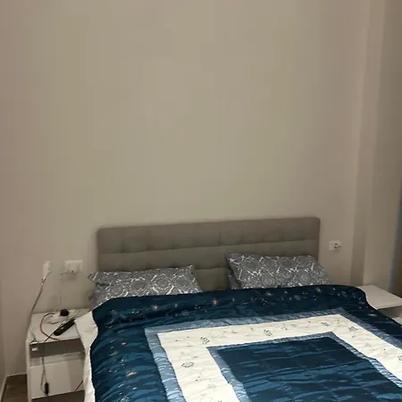 Private House With Balcony アパート ゴーレム