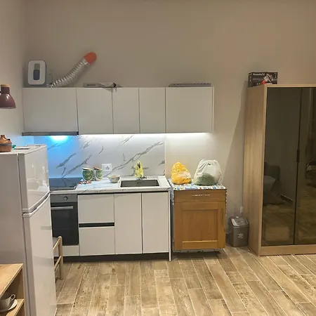 Private House With Balcony * 골렘