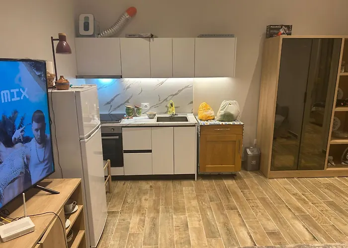 Apartment Private House With Balcony