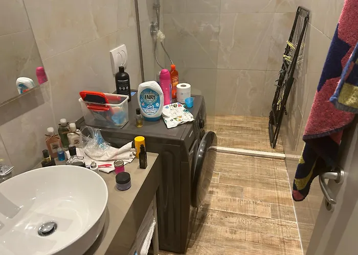 Apartment Private House With Balcony